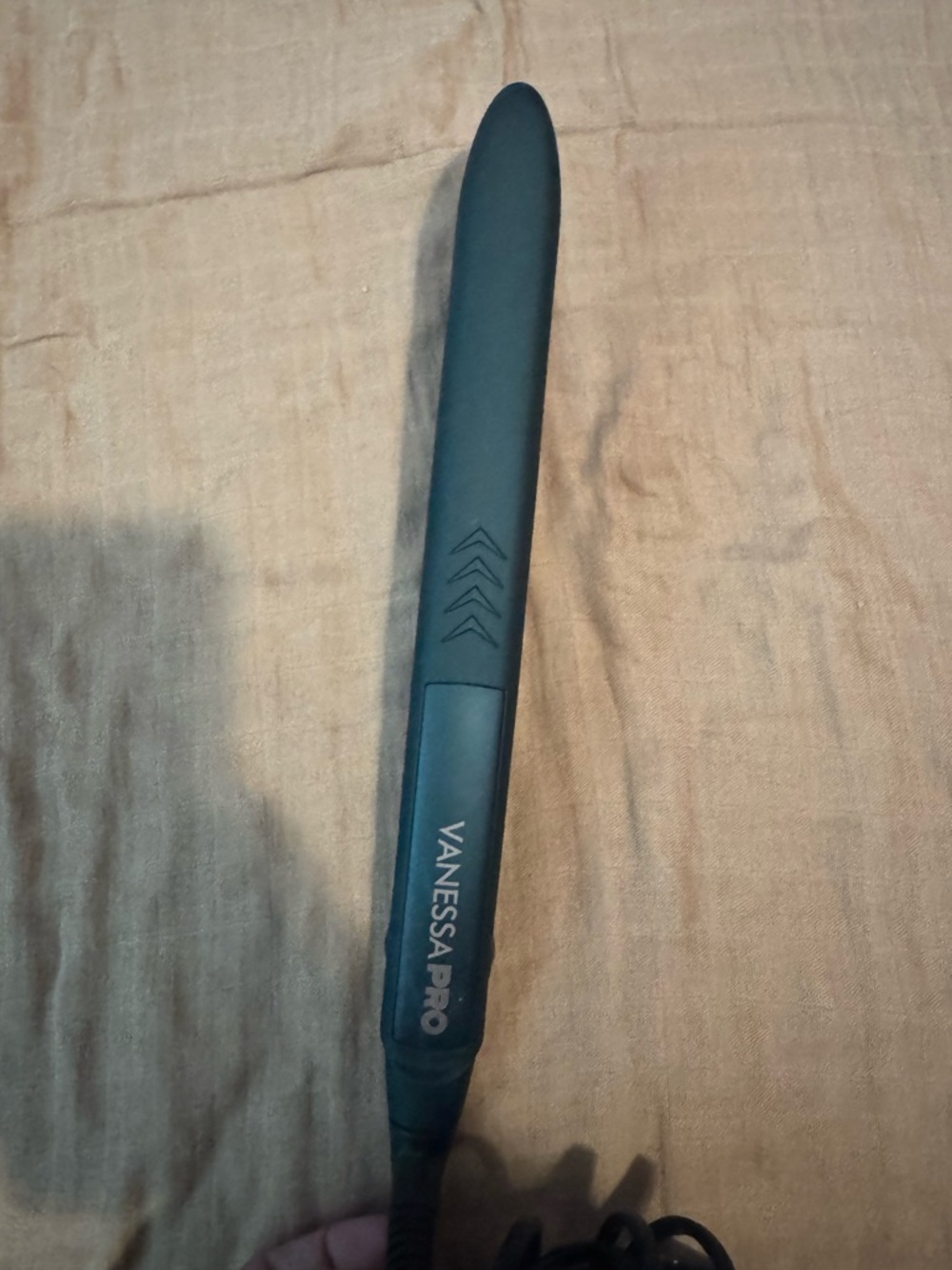 Vanessa Pro hair straightener